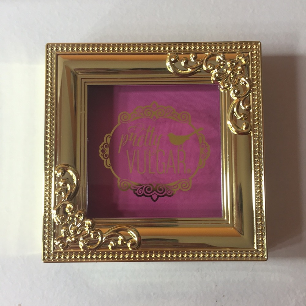 PRETTY VULGAR Blush